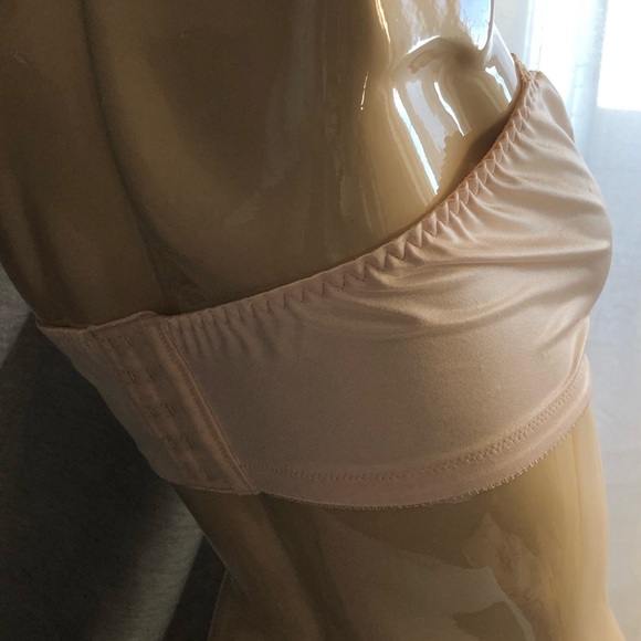 42 B/C/D Glamorise wireless bandeau style 1800 bra - Picture 10 of 16